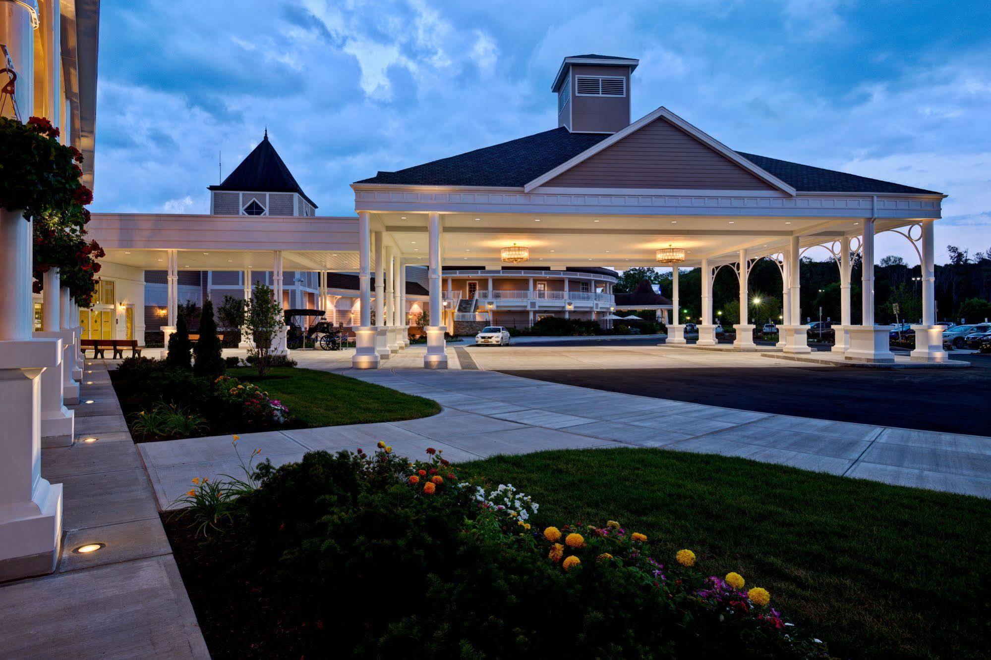 Saratoga Casino Hotel Saratoga Springs Extérieur photo